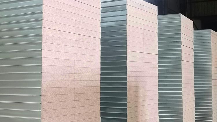 德润不老泡真金净化板，打造高品质建筑新选择
